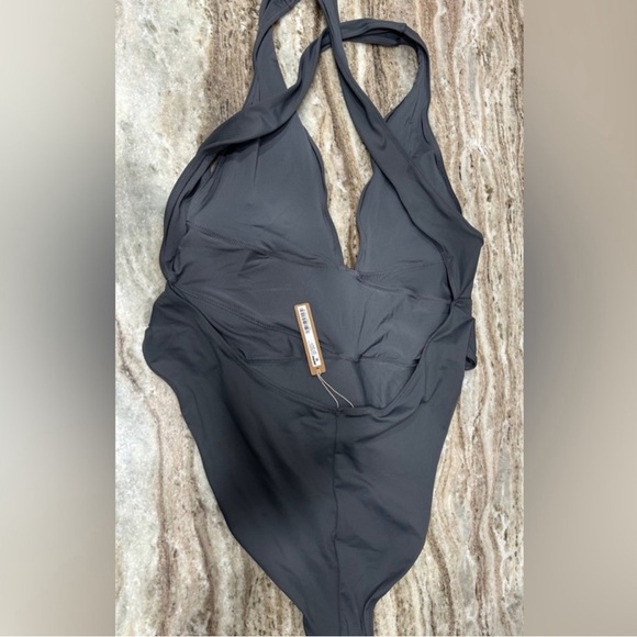 NWT Skims 3x Gunmetal Recycled swim cut out plunge monokini - Picture 4 of 5
